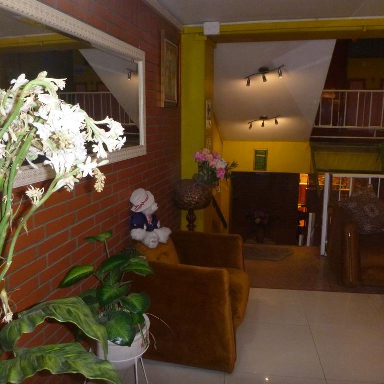 Hostal Retama Inn Huancayo Eksteriør billede