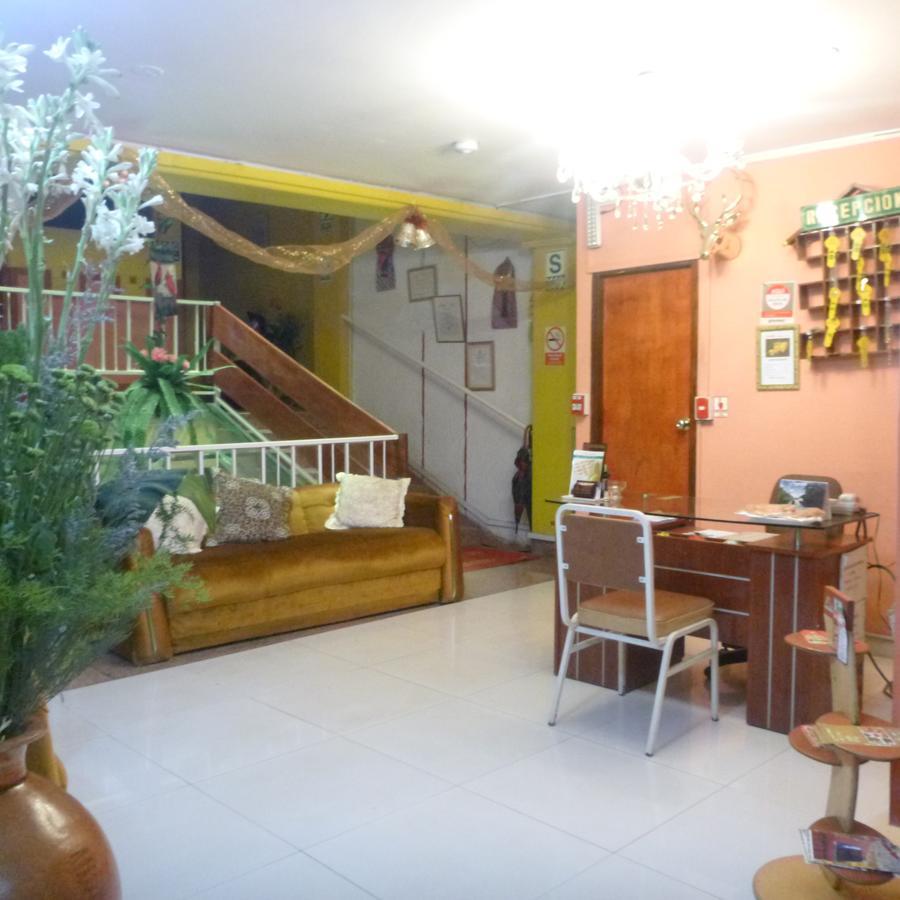 Hostal Retama Inn Huancayo Eksteriør billede